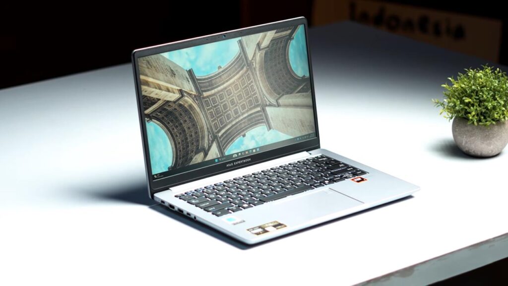 ASUS ExpertBook P1