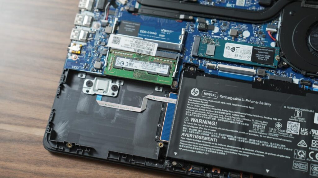 komponen ASUS ExpertBook P1