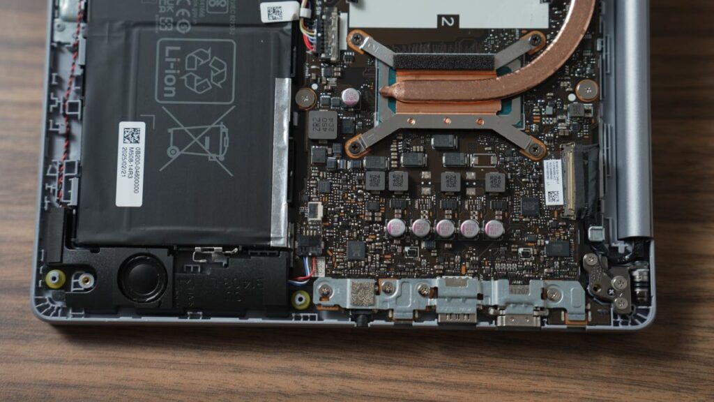 engsel ASUS ExpertBook P1