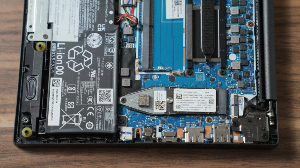 komponen ASUS ExpertBook P1